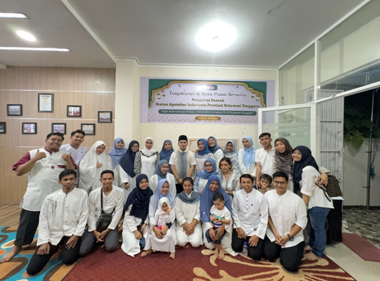 Semarak Tasyakuran, Membangun Kebersamaan dan Buka Puasa Bersama PD IAI Sulawesi Tenggara